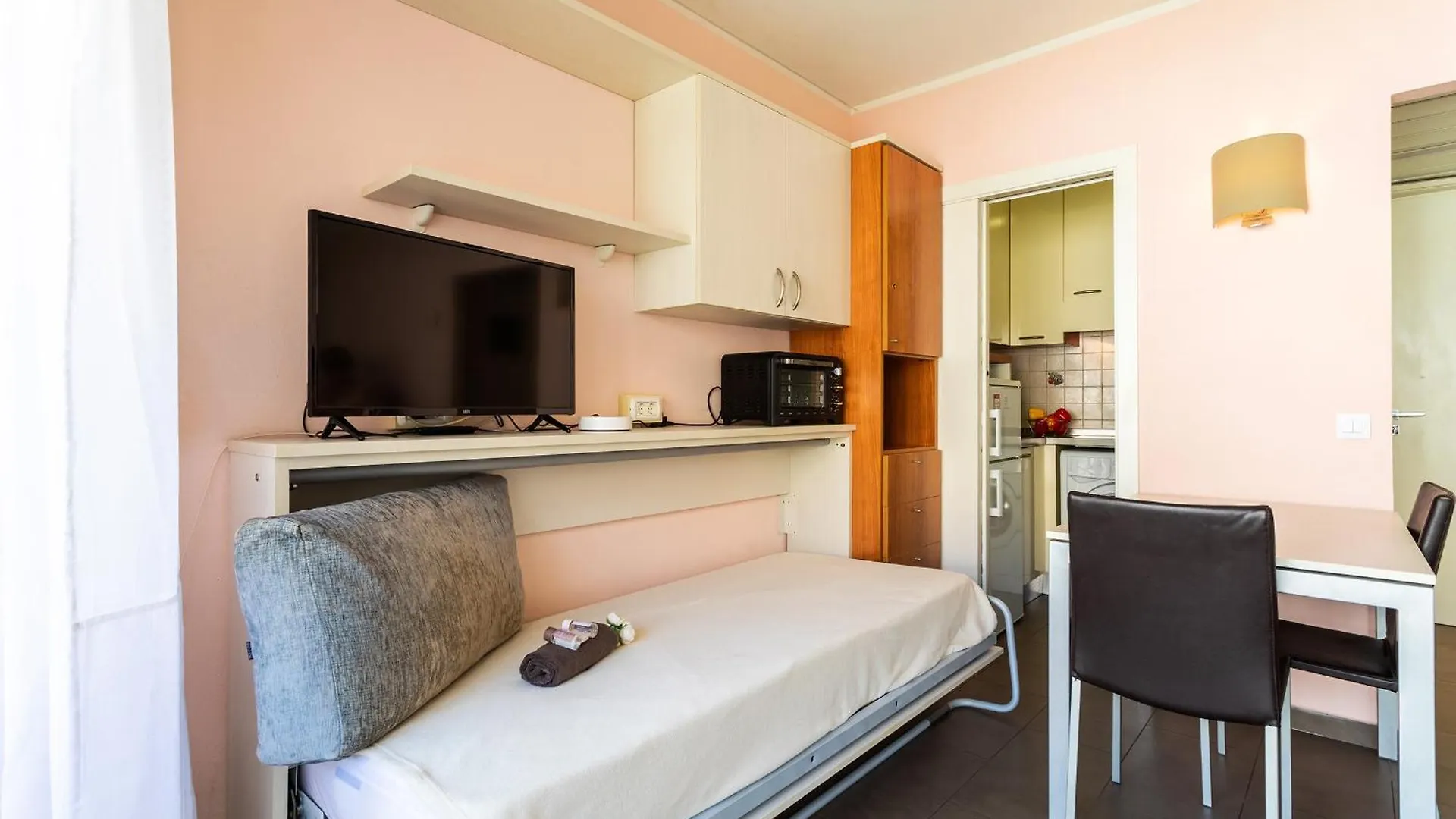 Royal Luxembourg Ap4397 By Riviera Holiday Homes Nice
